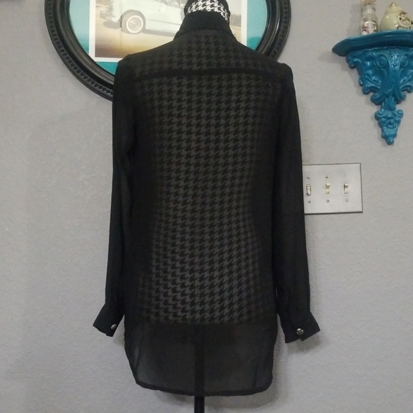 Sheer Skull Button Blouse - Picture 5 of 8